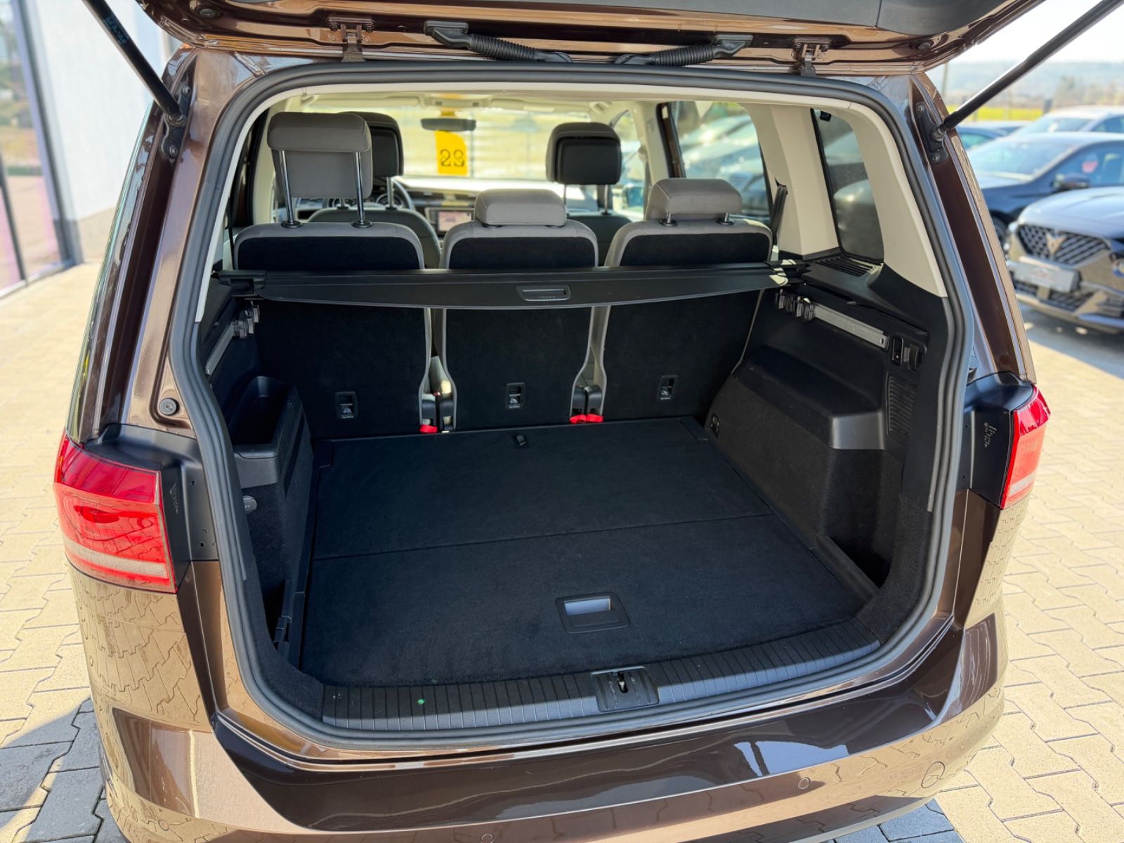 Touran 1.6 TDI DSG NAVI LED