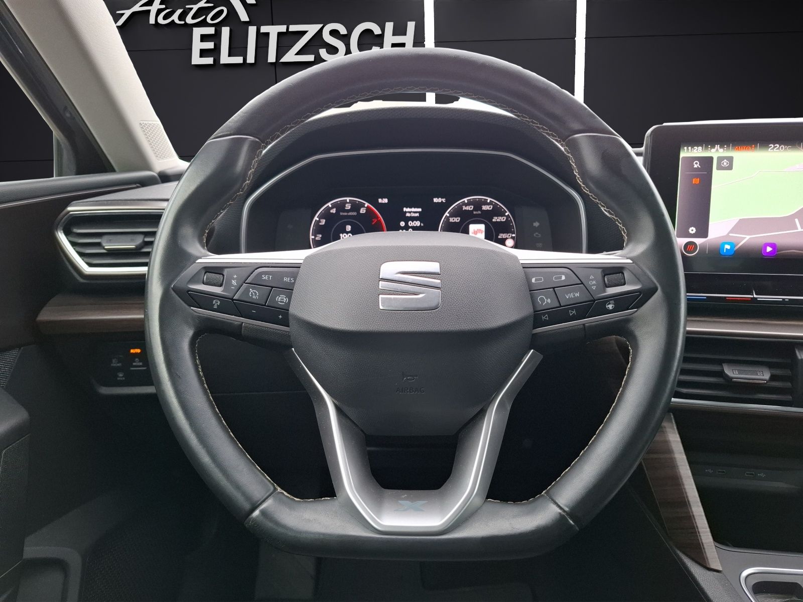 Fahrzeugabbildung SEAT Leon ST eTSI Xcellence DSG LED Navi AHK VC ACC R