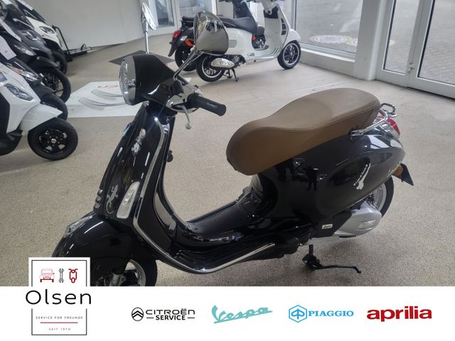 Vespa Primavera 125 Black E5