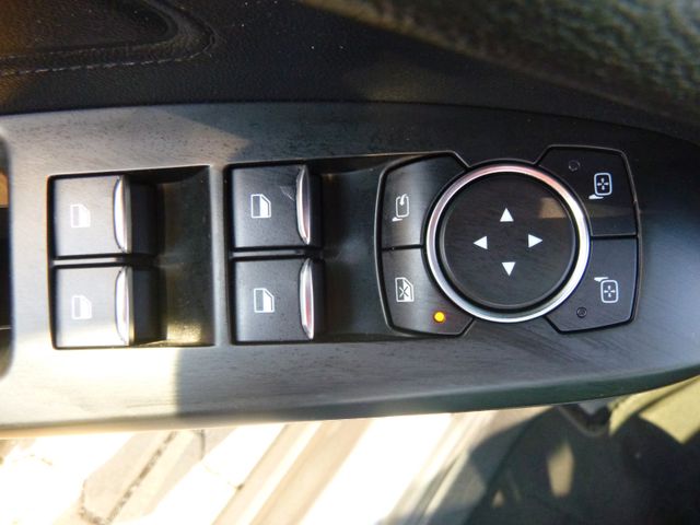 Fahrzeugabbildung Ford Focus Turnier Cool & Connect >AHK/KAM/PDC/NAVI<