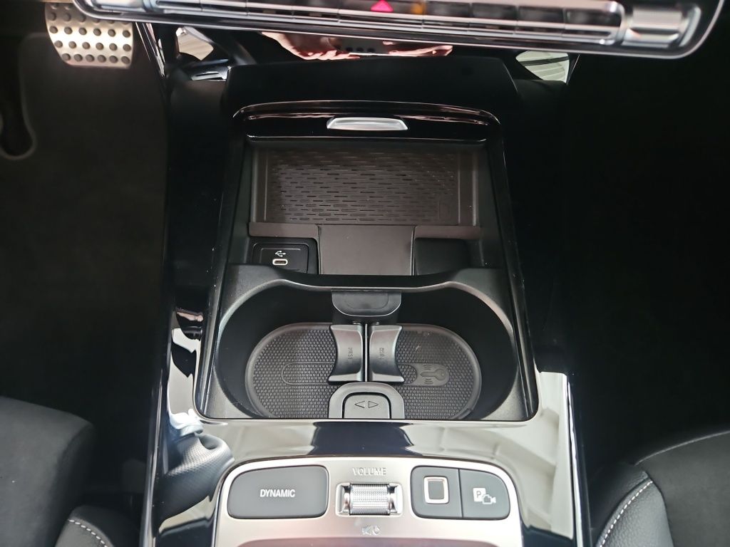 Fahrzeugabbildung Mercedes-Benz A 250 e AMG Night Totwi. LED 360° Sound KeyLess