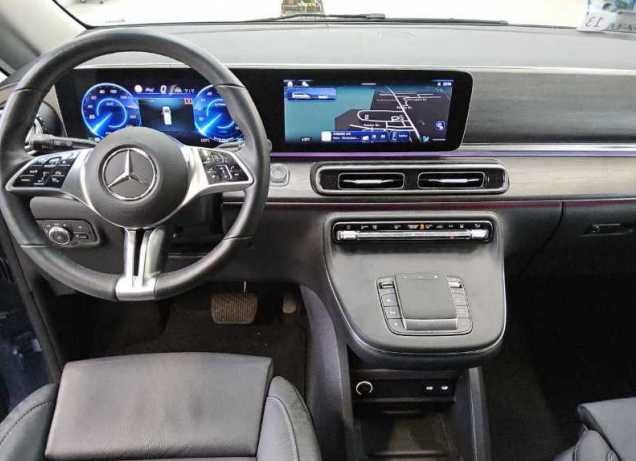 Fahrzeugabbildung Mercedes-Benz EQV 300 lang 8 Sitze LED 2xST 360° Ambientebel.