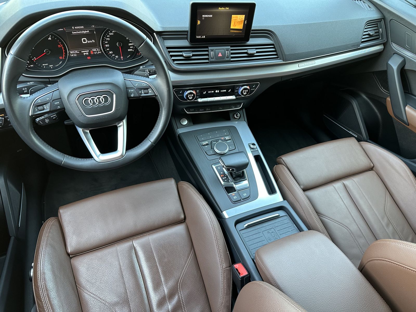 Fahrzeugabbildung Audi Q5 40 TDI Quattro Sport NAV+LED+ACC+HUD+B&O+1HD