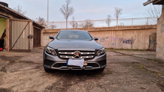 MERCEDES-BENZ E 220 d 4MATIC T All-Terrain Autom. All-Terrain