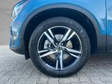 Volvo XC40 B3 MILD Hybrid Automatik Plus Dark LED - gebrauchte Volvo XC40 aus dem Jahr 2024