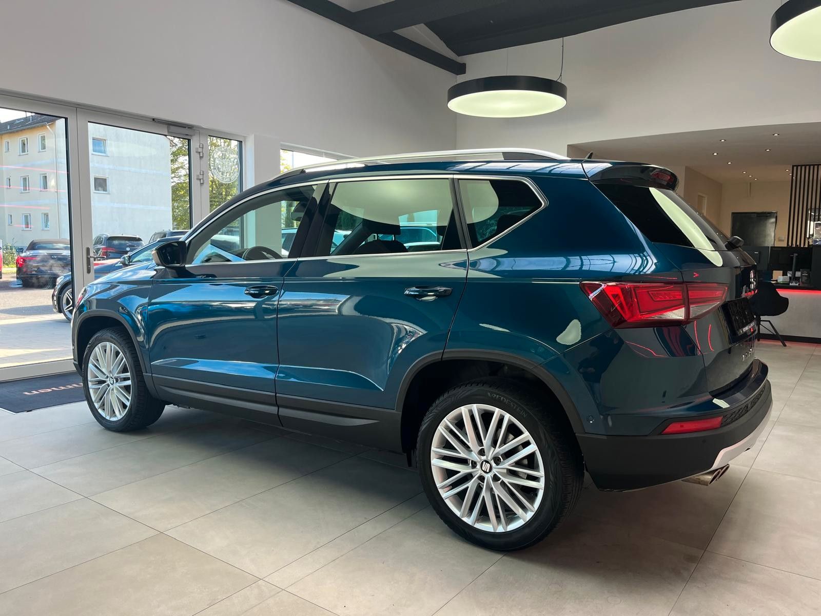 Fahrzeugabbildung SEAT Ateca 1.5 TSI DSG Xcellence*1.Hand*AHK*360°*App*