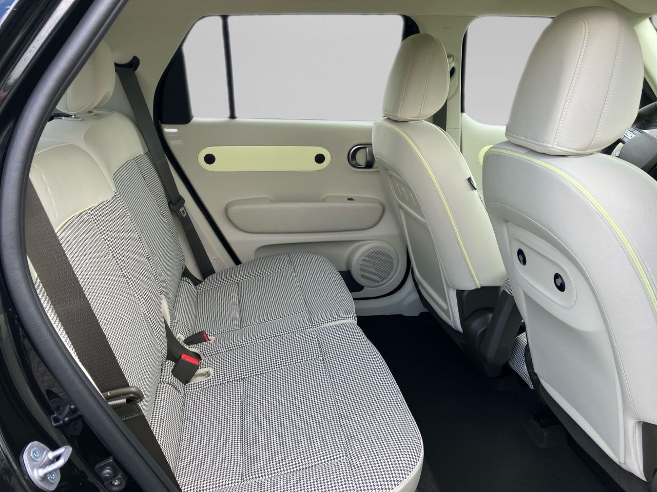 Fahrzeugabbildung Hyundai INSTER TREND *KLIMAA*CARPLAY*