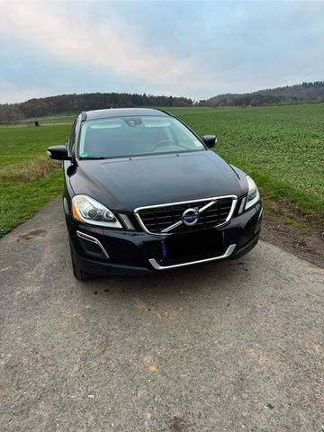 Volvo XC60 2.4 Diesel TÜV Neu