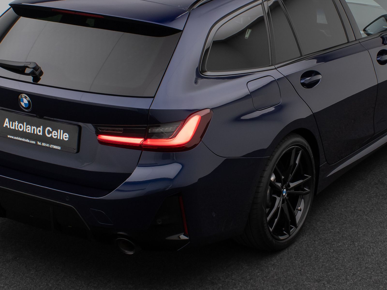 Fahrzeugabbildung BMW 320i M SportPro Panorama Kamera DAB HiFi Stop&Go