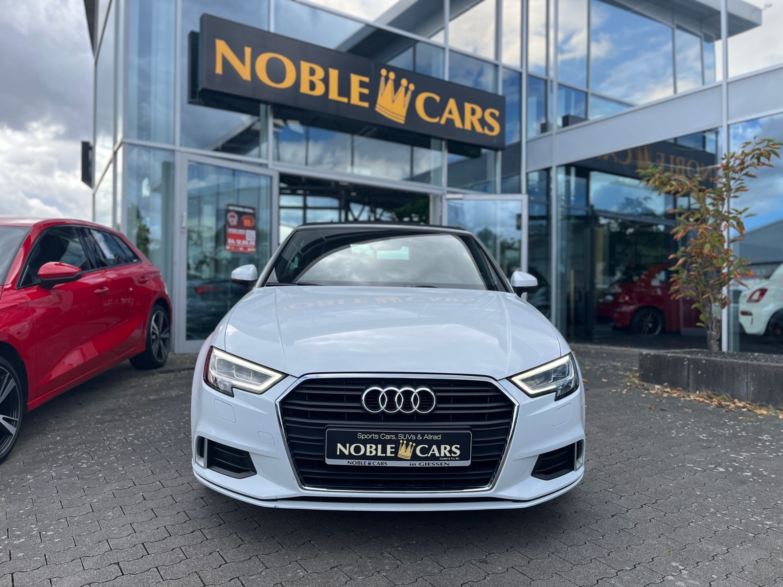 Fahrzeugabbildung Audi A3 Cabriolet Sport 35 TFSI S tronic AHK NAVI LED