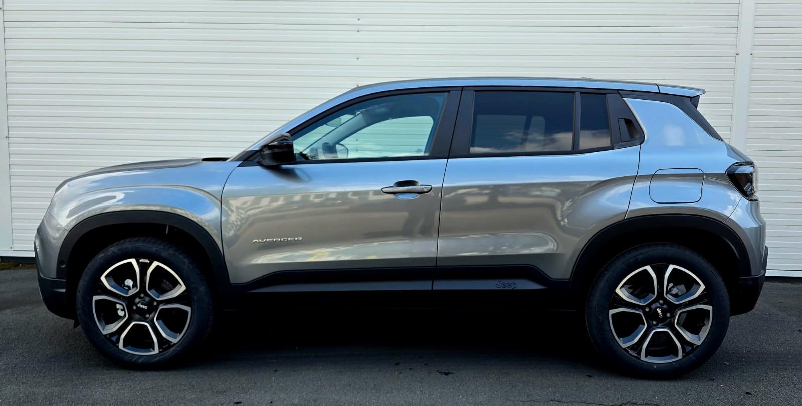Jeep Avenger 1.2 GSE T3 SUMMIT