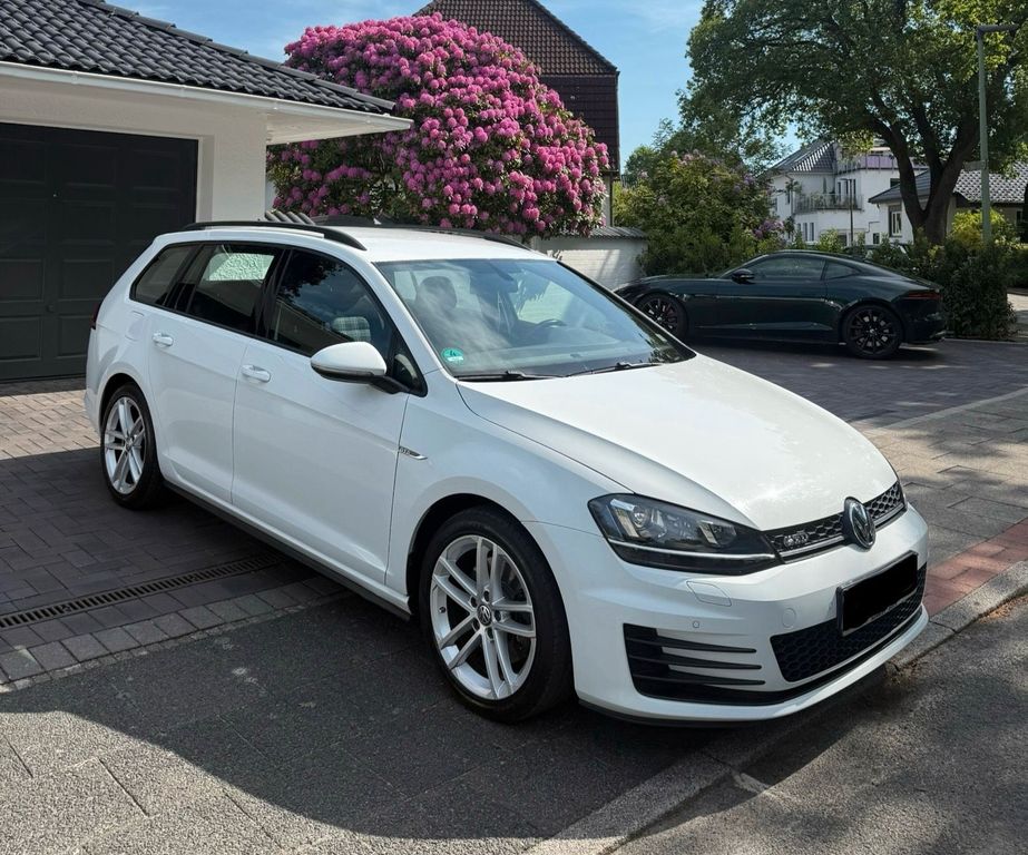 Image of Volkswagen Golf