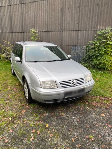 Volkswagen VW Bora 1.6 TÜV Neu