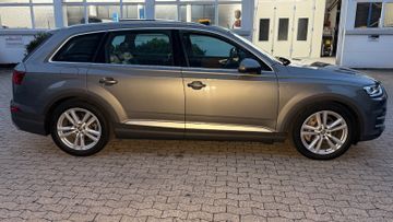 Audi Q7 - 4