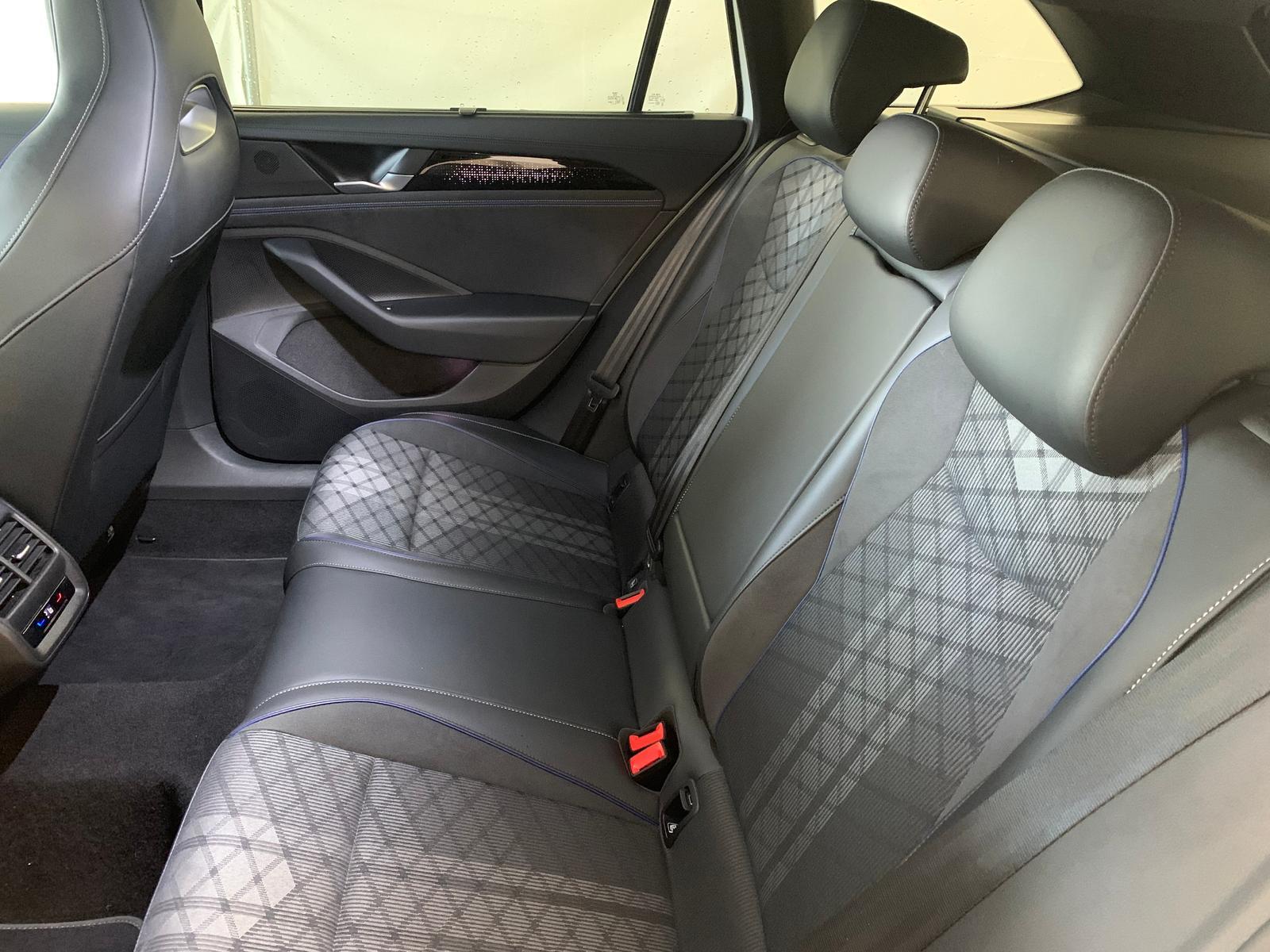 Volkswagen Passat 2.0 TDI R-Line Matrix ACC Kamera, миниатюра 8