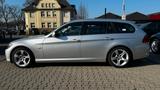 BMW E91 318d Edition Sport Touring *LEDER*H&K*NAVI* - BMW 318 aus 2011: Kombi