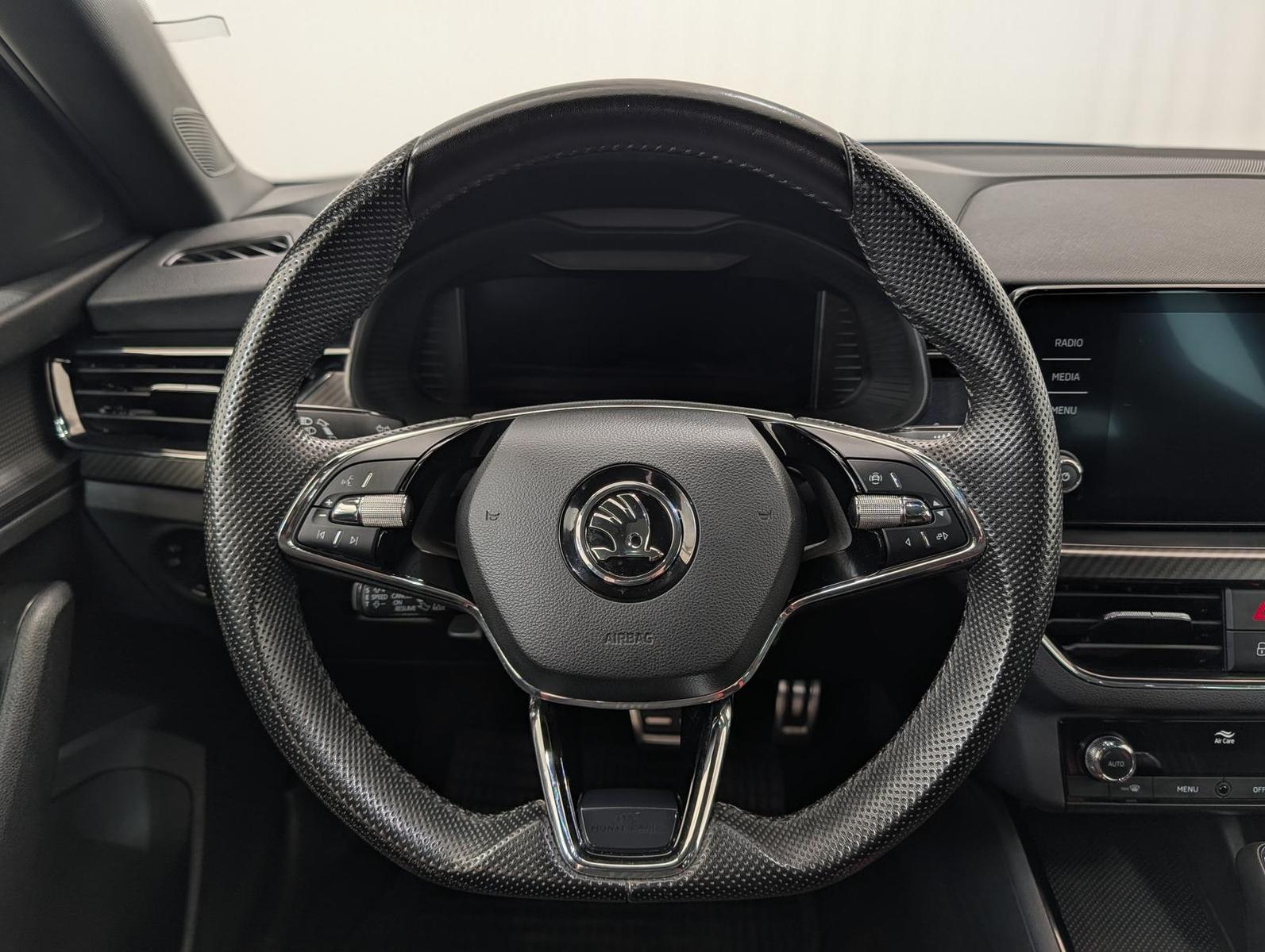 Skoda Kamiq 1.5 TSI DSG Monte Carlo LED|Pano|ACC