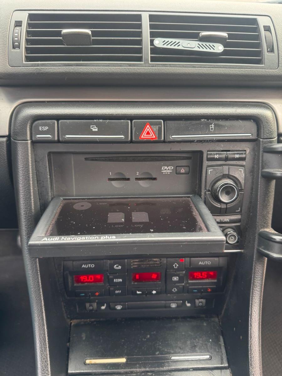 Audi A4 2006 — photo 10