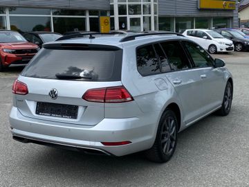 Volkswagen Golf - 4