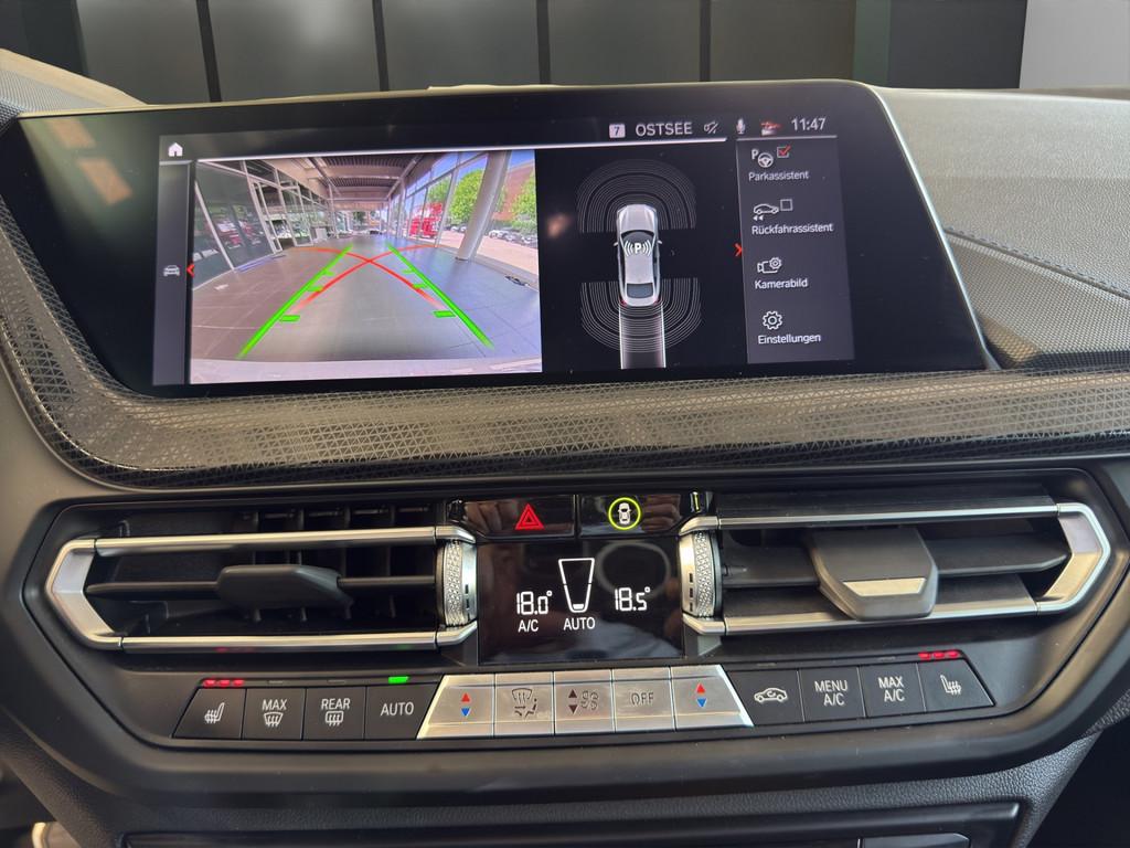 BMW M235i xDrive Gran Coupe LED NAVI HUD PANO 18"