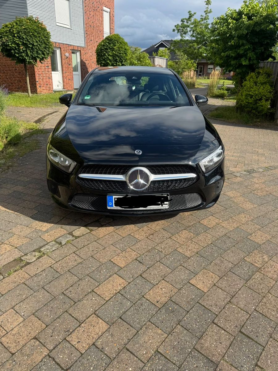 MERCEDES-BENZ A 250 e Advanced DCT Advanced