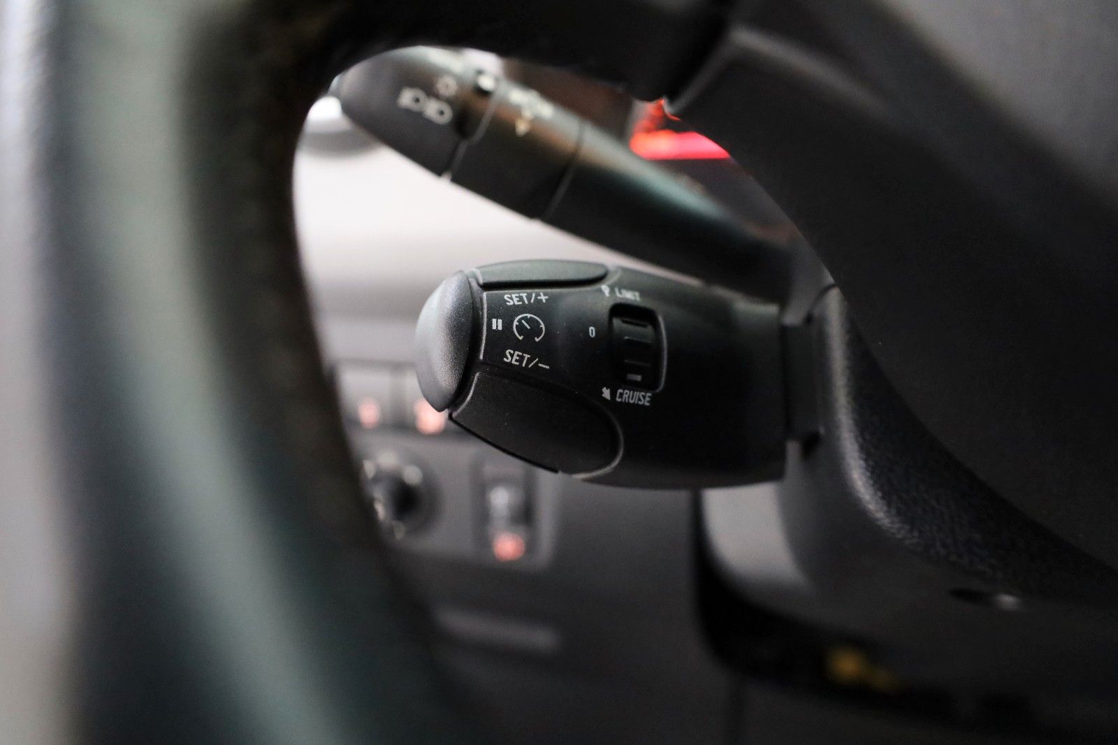 Fahrzeugabbildung Citroën Berlingo Kombi Shine SH,PDC,AppleCarPlay,SR+WR