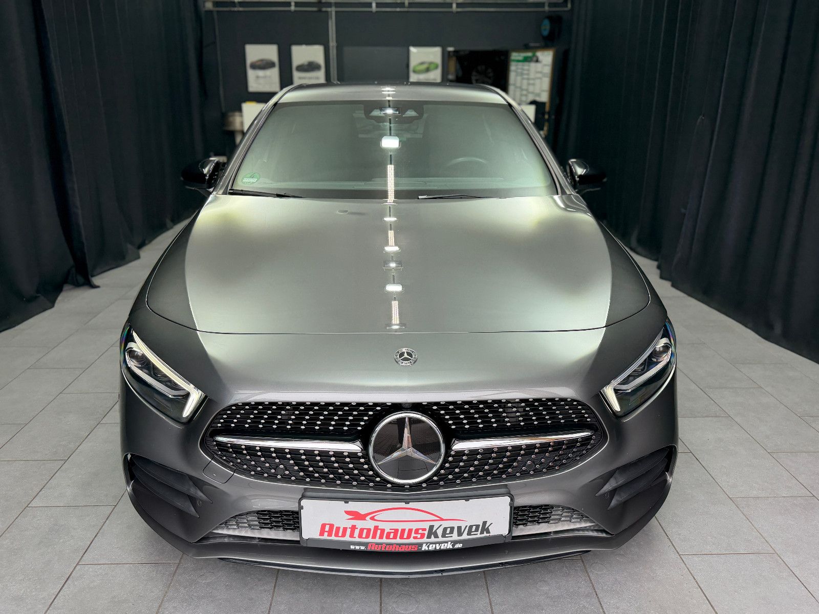Fahrzeugabbildung Mercedes-Benz A 250 4Matic|AMG-LINE|360°|STDHZG