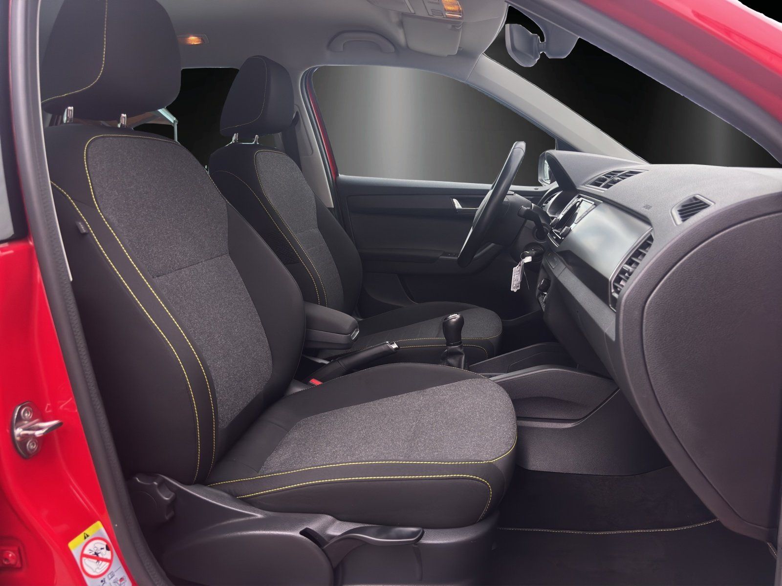 Fahrzeugabbildung SKODA Fabia Soleil 1,0 TSI LED/ACC/PDC/SHZ/DAB/