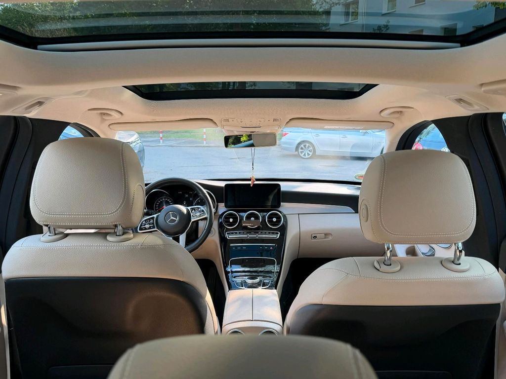 Image of Mercedes-Benz C 220