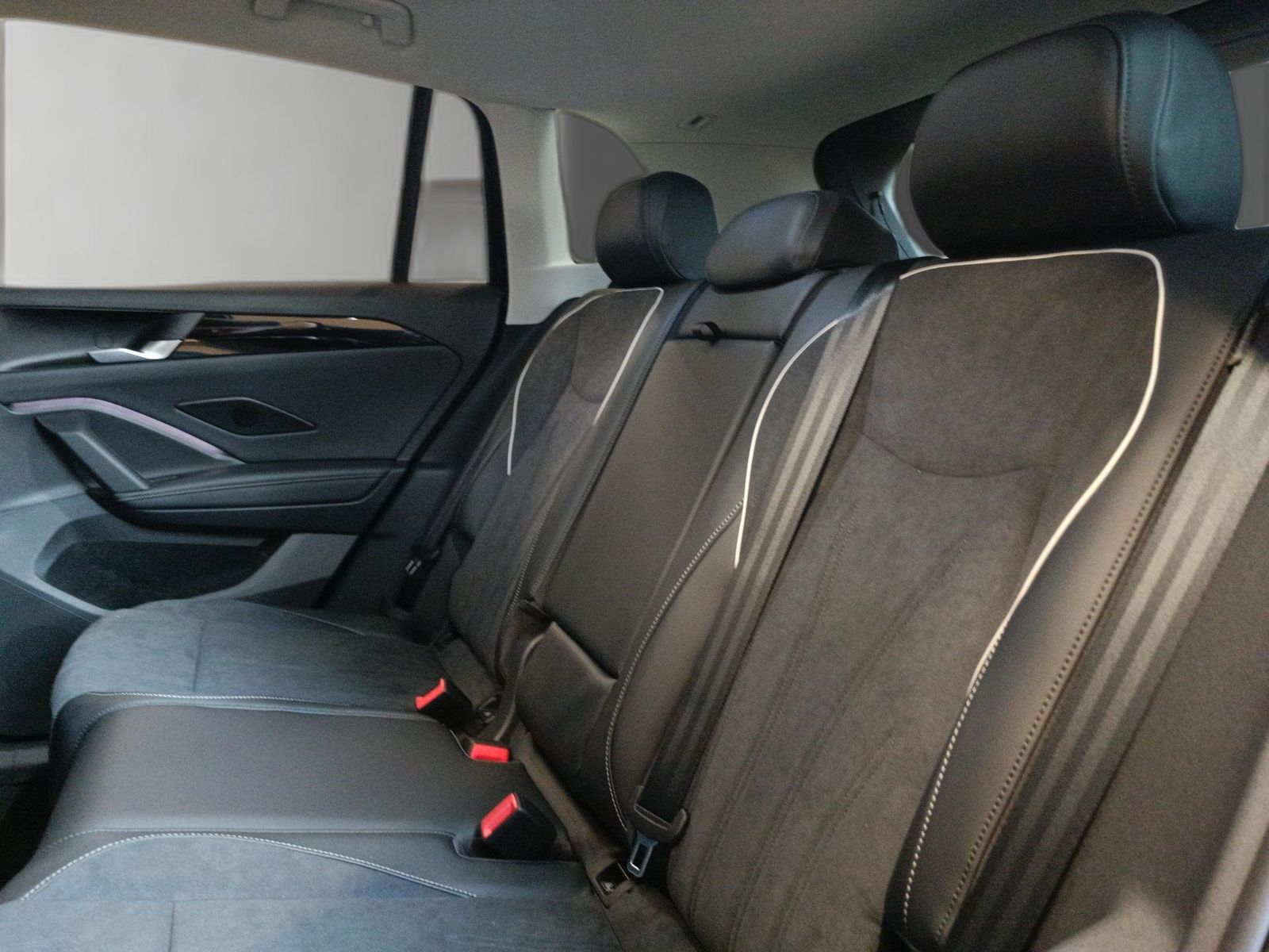 Volkswagen Tiguan - Bild 17