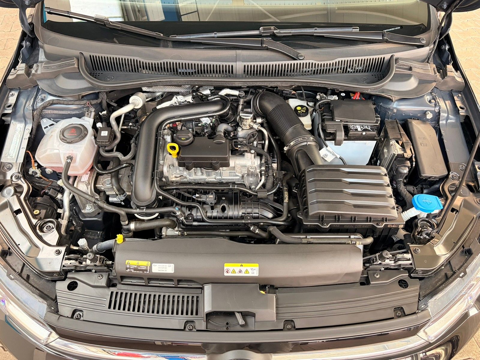 Fahrzeugabbildung Volkswagen Polo Life 1.0 TSI +Navi + IQ.Drive + Climatronic