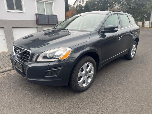 Volvo XC 60 XC60 Momentum AWD