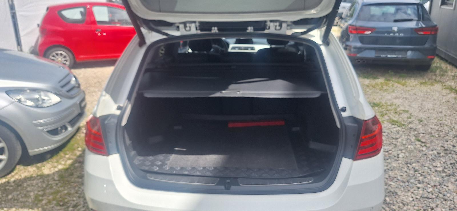 BMW 318 2012 — photo 13
