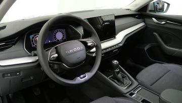 Skoda Octavia Combi 1.5 TSI Selection AHK PDC DAB LED