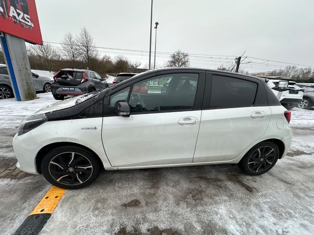 Toyota Yaris Style Hybrid *Unfall*