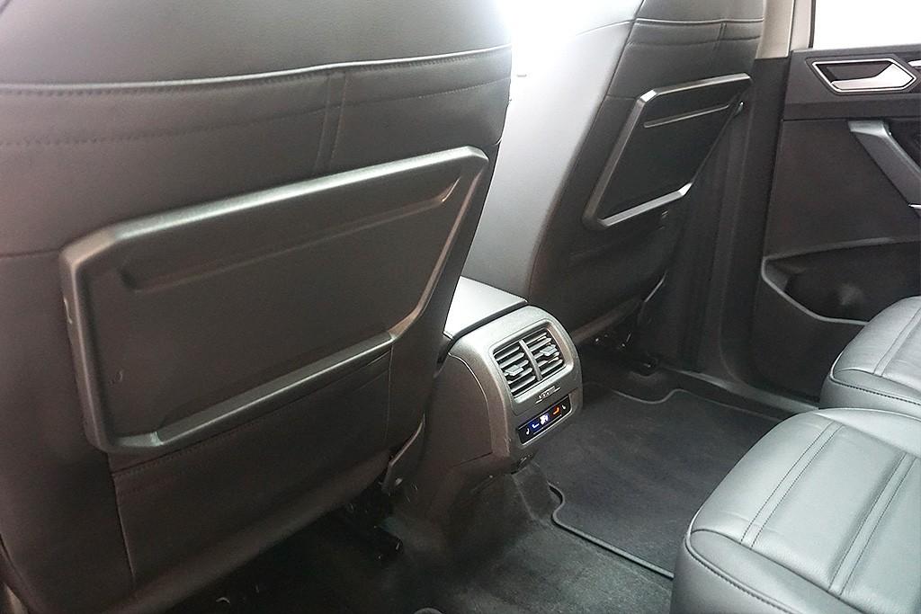 Volkswagen Touran 2.0TDI DSG R-Line 7-Sitzer Virtual Sthz, миниатюра 14