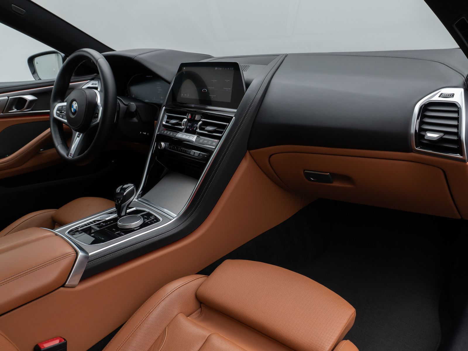 Fahrzeugabbildung BMW M850i xD GC Panorama 360°DAB H/K SoftCl 20Zoll