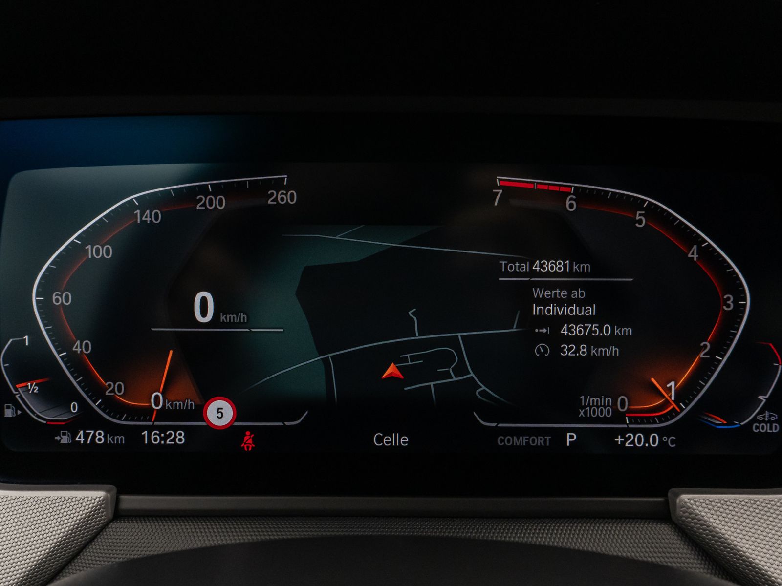 Fahrzeugabbildung BMW 118i Kamera DAB Lordos CockPitPro Lenkrhzg LED