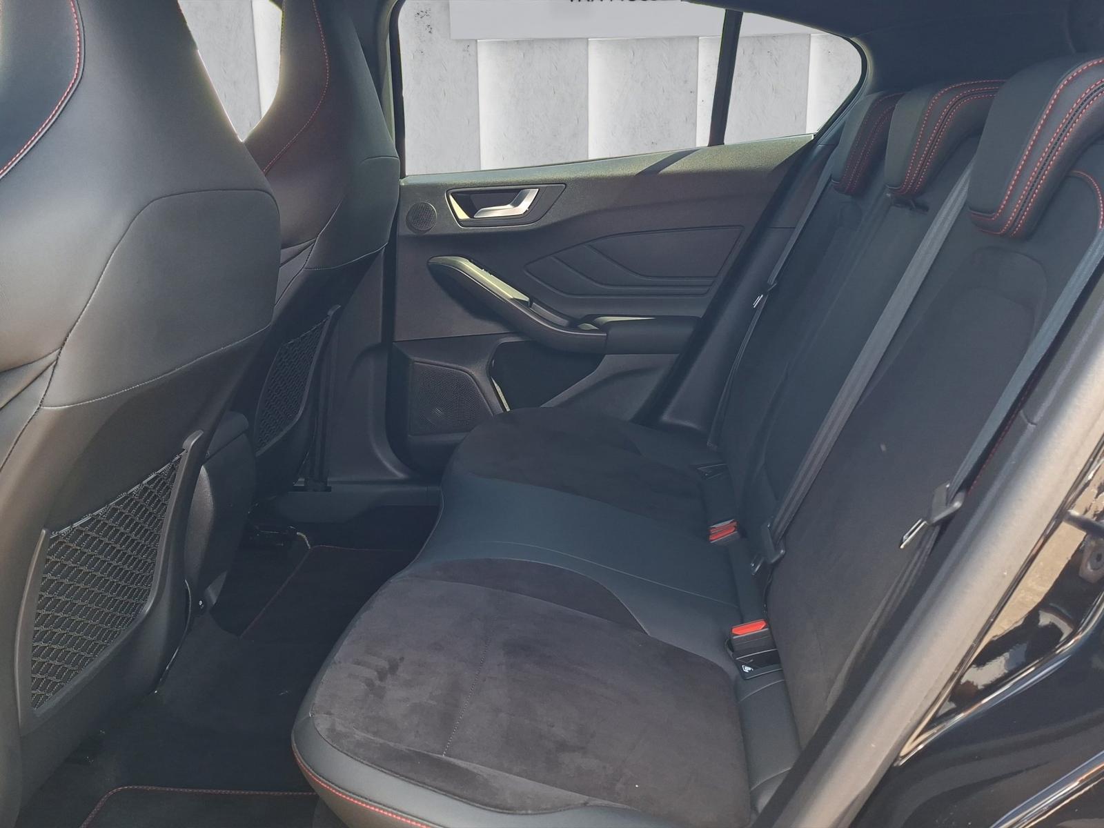Ford Focus ST X Aut. | LED | ACC | RFK | SHZ | PDC |