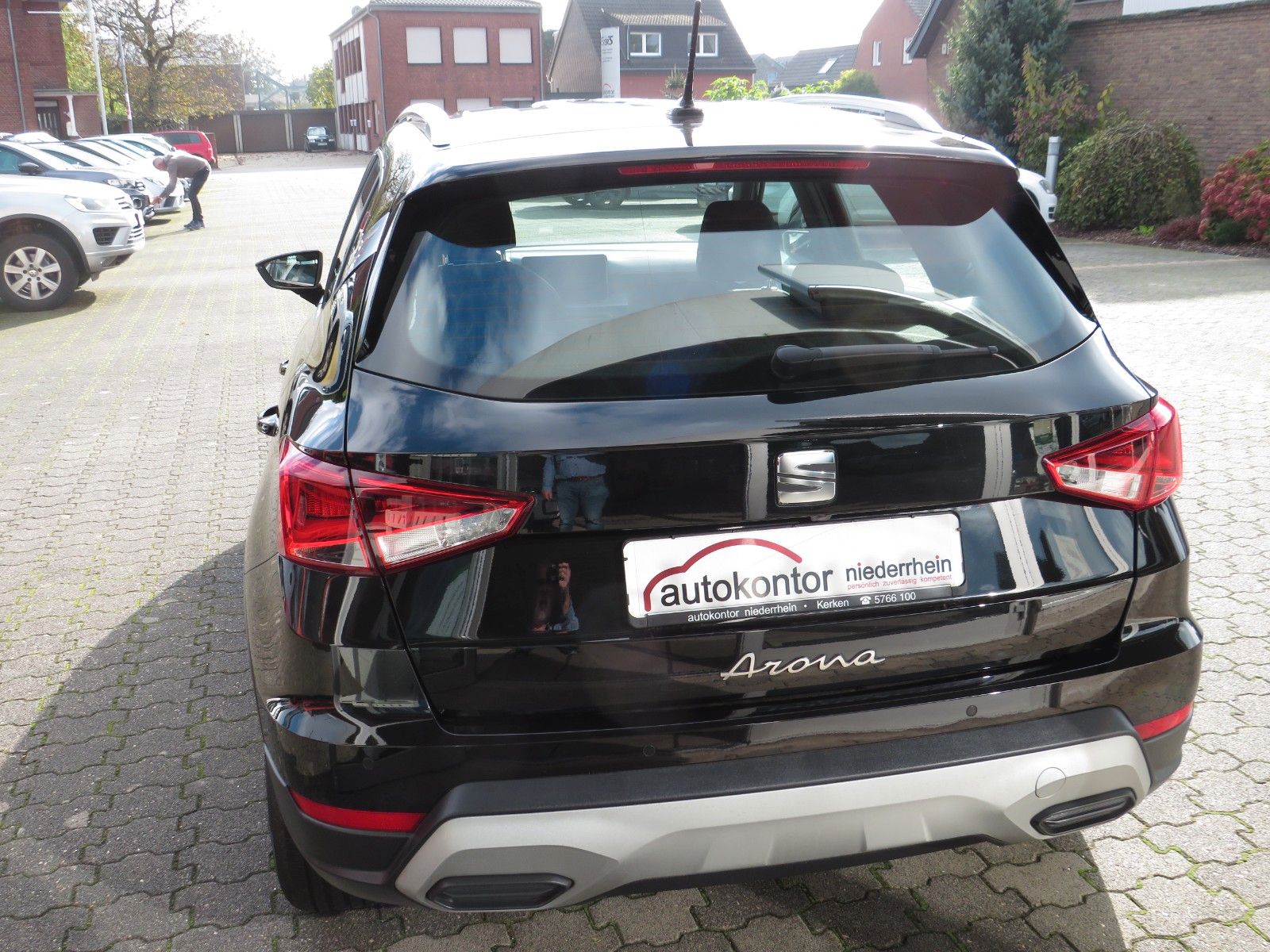 Fahrzeugabbildung SEAT Arona Xperience NAVI LED SITZH. PARKLENK APP-CON