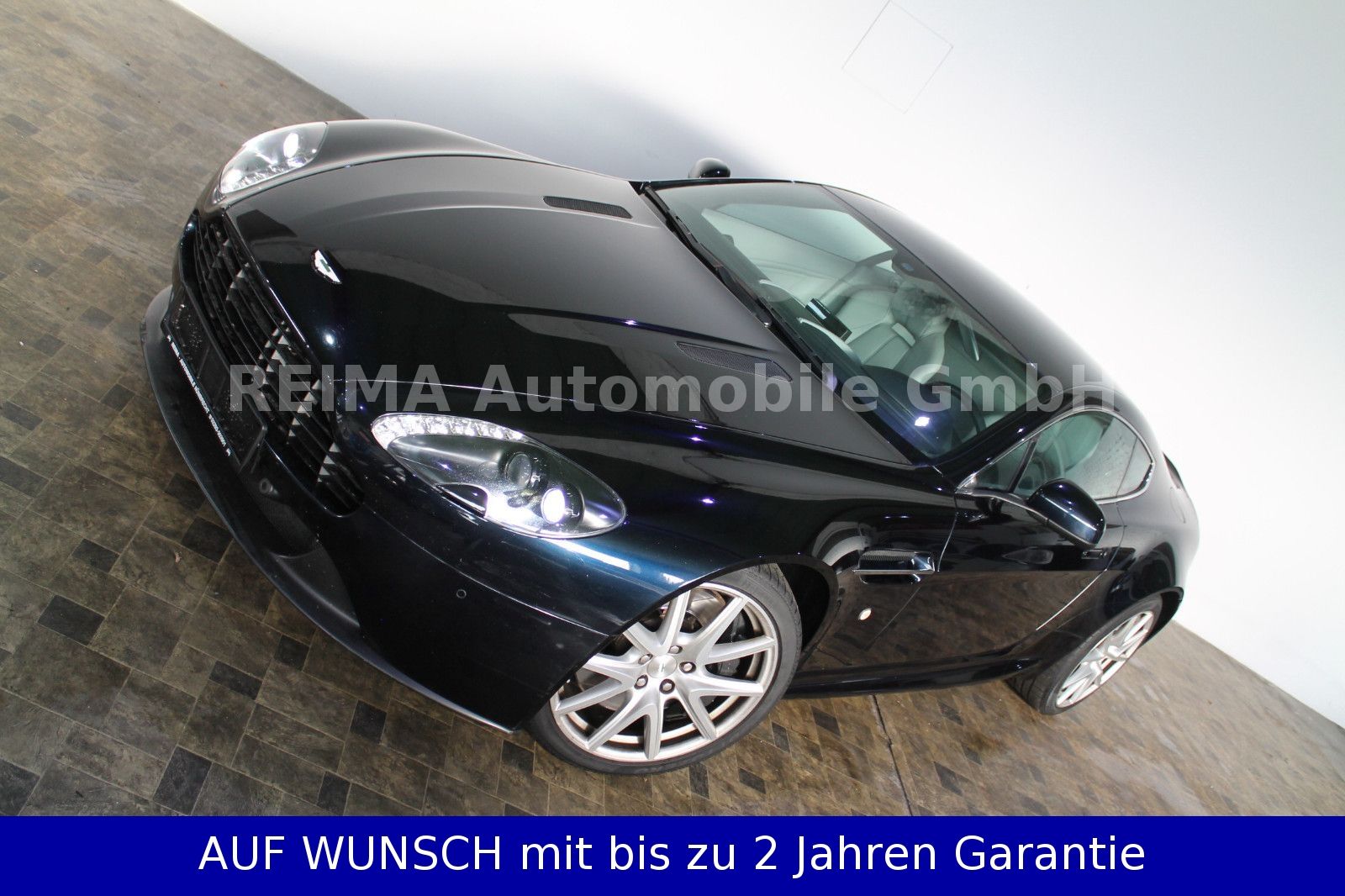 Fahrzeugabbildung Aston Martin V8 Vantage 4,7i, voll Scheckheft gepflegt,