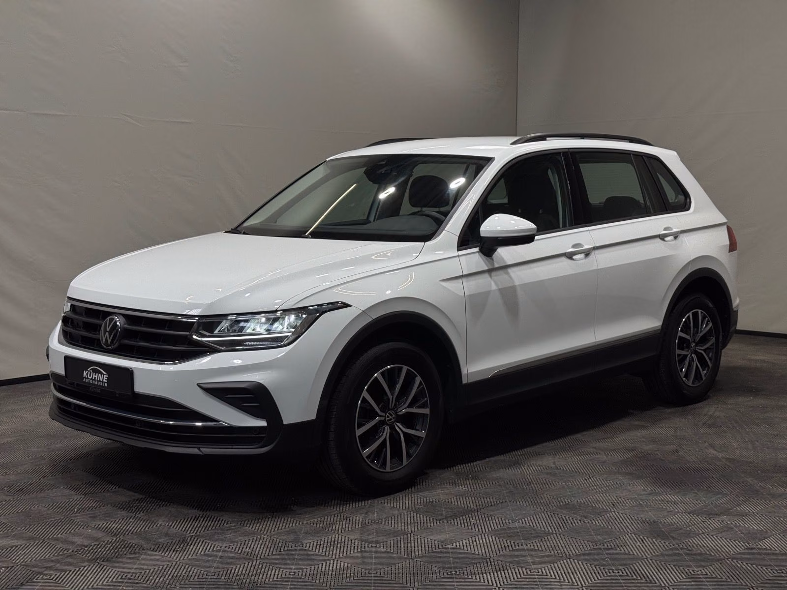 Volkswagen Tiguan Life 2.0 TDI DSG | LED ACC NAVI DAB RÜKA