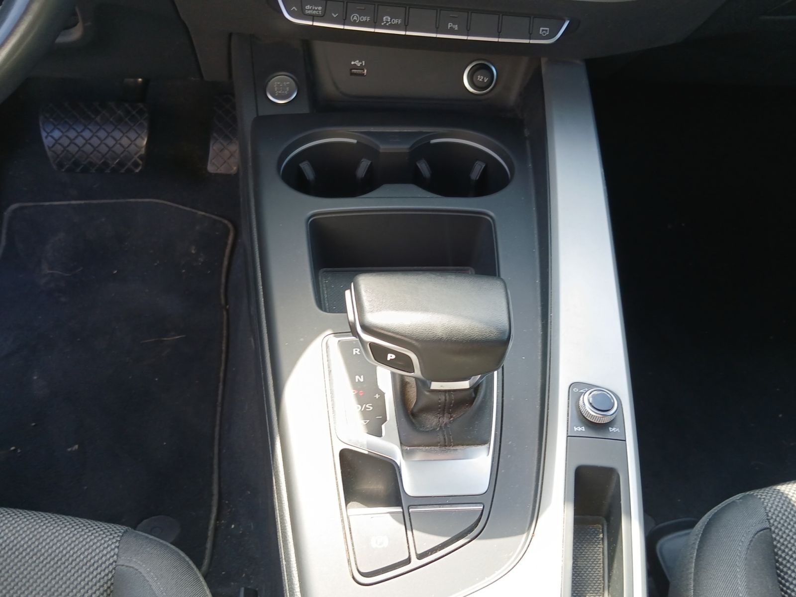Audi A4 - Bild 10