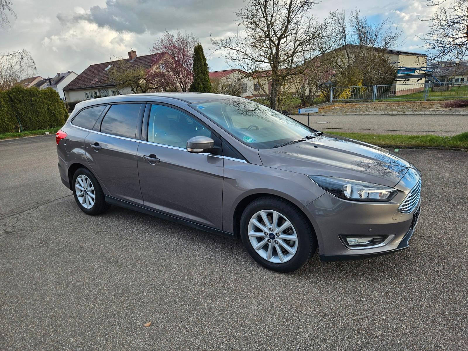 Ford Focus Turnier Titanium Euro6 Klima Navi AHK