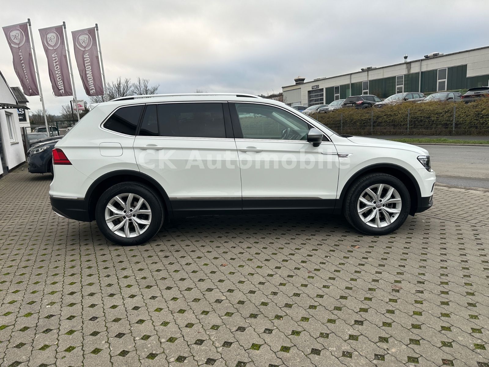 Fahrzeugabbildung Volkswagen Tiguan Allspace Highline 4Motion 2.0 TDI/7 Sitze