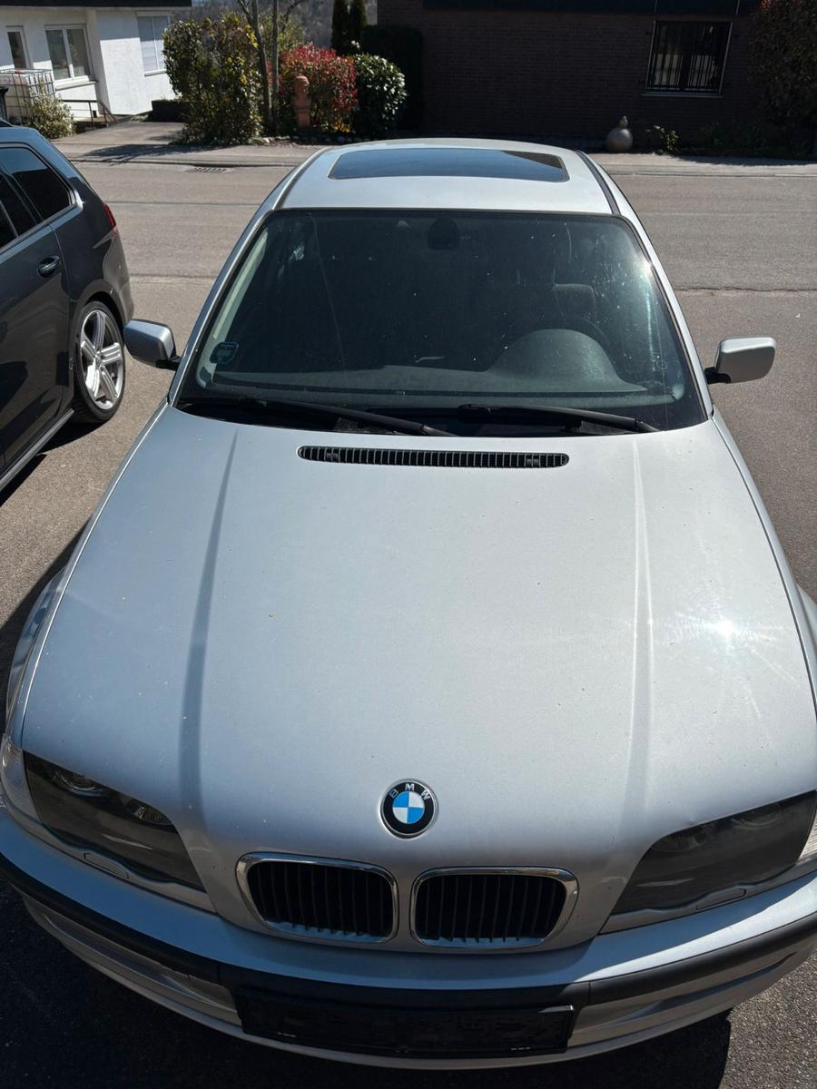 BMW 320