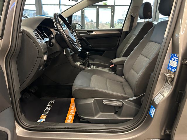 MYAUTOCENTER – Gebraucht- und Jahreswagen mit Werkstattservice in Pfaffenhofen Volkswagen Golf Sportsvan VII Comfortline BMTStart-Stopp