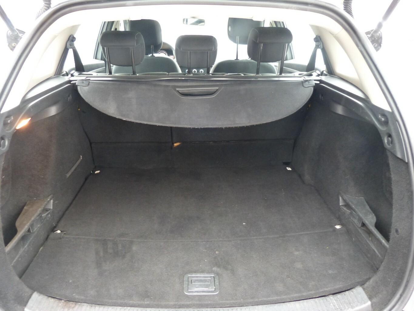Renault Megane 2014 — photo 14