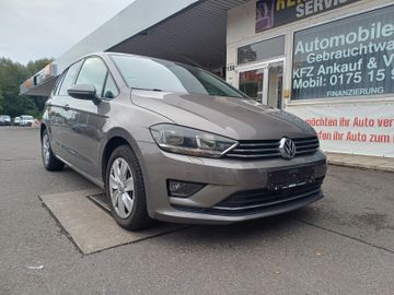Volkswagen Golf - 1