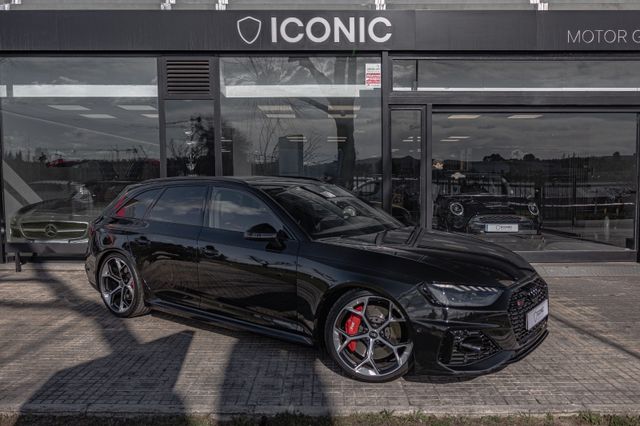 Audi RS4 AVANT PERFORMANCE